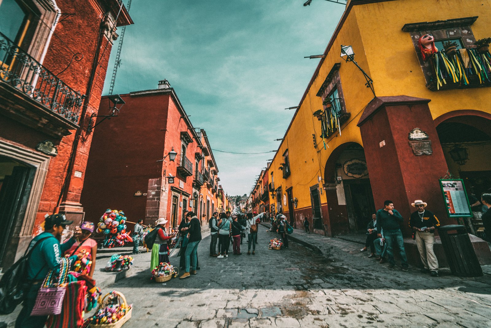 Colourful street that set the room's mood